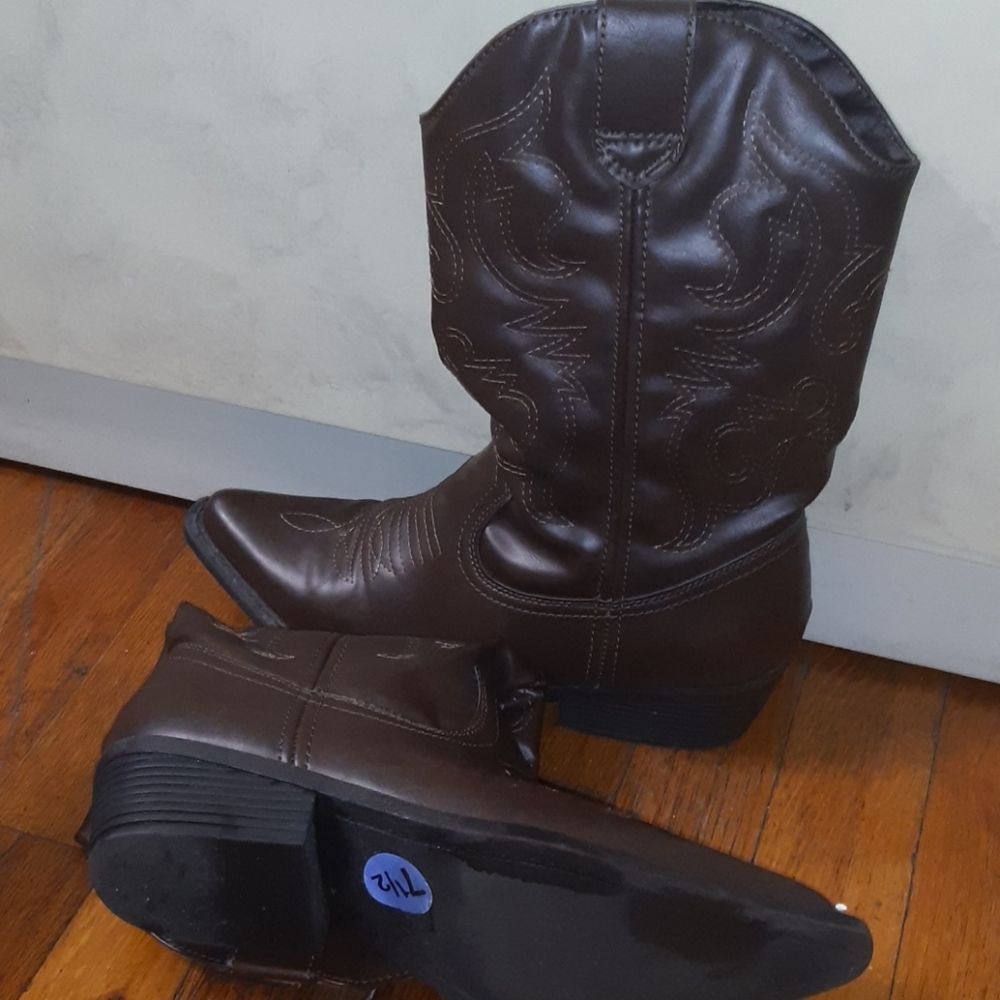 Winter boots